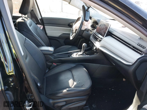2022 Jeep Compass High Altitude with VIN 3C4NJDCB4NT150078, listed as a IAAI auction lot 41365851 with 14,448 mi miles and . Bid and sale history available at DreamBid. Image 5.