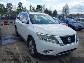 2013 Nissan Pathfinder SL with VIN 5N1AR2MM4DC641302, listed as a IAAI auction lot 41877111 with 135,403 mi miles. Bid and sale history available at carsss.com. Image 1.
