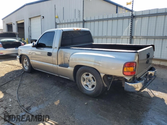 2003 Chevrolet Silverado 1500 with VIN 1GCEC14V63Z135024, listed as a Copart auction lot 73951784 with 175,425 mi miles and Salvage Title. Bid and sale history available at carsss.com. Image 2.