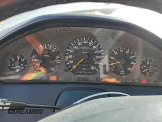 1991 MERCEDES-BENZ SL-CLASS SL with VIN WDBFA61E1MF022918, listed as a Copart auction lot 85011784 with 262,144 mi miles and Salvage Title. Bid and sale history available at DreamBid. Image 9.