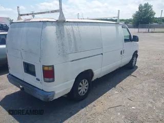 1993 Ford Econoline Cargo with VIN 1FTDE14YXPHA00852, listed as a IAAI auction lot 42682923 with 275,234 mi miles and . Bid and sale history available at DreamBid. Image 4.