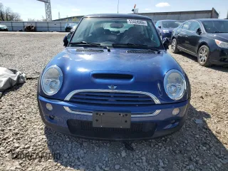 2003 MINI Hardtop S with VIN WMWRE33423TD67736, listed as a Copart auction lot 53428565 with 148,784 mi miles and Clean Title. Bid and sale history available at DreamBid. Image 5.