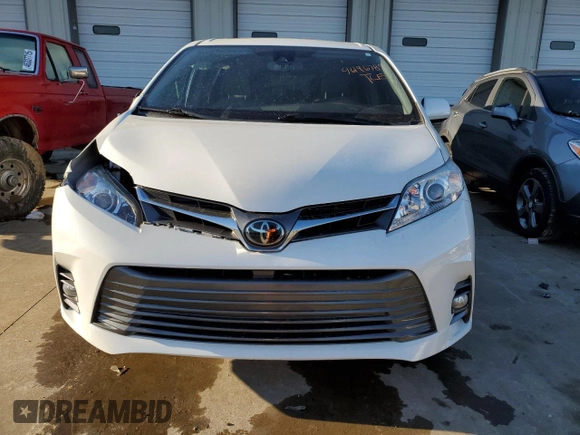2018 Toyota Sienna XLE Auto Access Seat with VIN 5TDYZ3DC1JS959663, listed as a Copart auction lot 46196785 with 94,459 mi miles and Salvage Title. Bid and sale history available at carsss.com. Image 5.