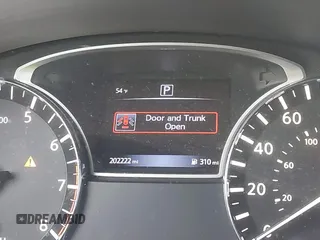 2016 Nissan Altima SR with VIN 1N4AL3AP5GC220645, listed as a IAAI auction lot 41938564 with 202,222 mi miles and . Bid and sale history available at carsss.com. Image 7.