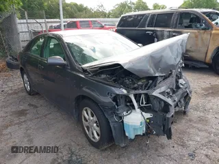 2011 Toyota Camry LE z VIN 4T1BF3EK6BU664247, wystawiony jako IAAI lot #42298606 z przebiegiem Nie podano mil oraz . Historia ofert i sprzedaży dostępna na DreamBid. Obrazek 1.