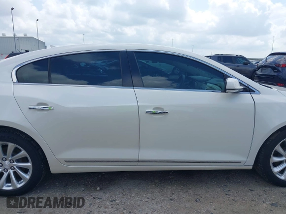 2014 Buick LaCrosse Leather with VIN 1G4GB5G32EF151766, listed as a IAAI auction lot 42071781 with 108,136 mi miles. Bid and sale history available at carsss.com. Image 14.