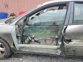 2004 Ford Taurus SE with VIN 1FAFP53274A193186, listed as a Copart auction lot 60255125 with 184,493 mi miles and Salvage title. Bid and sale history available at DreamBid. Image 7.