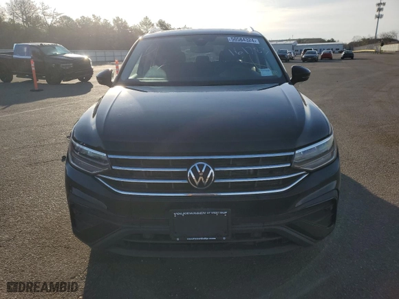 2022 Volkswagen Tiguan SE with VIN 3VV2B7AX9NM161783, listed as a Copart auction lot 88221975 with 0 mi miles and Non Repairable. Bid and sale history available at carsss.com. Image 5.