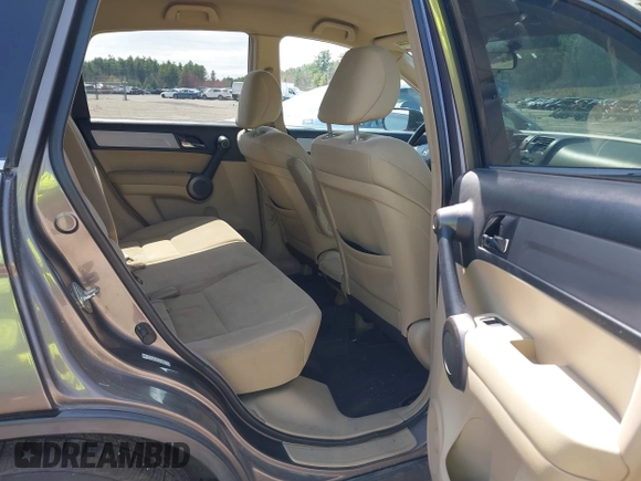 2011 Honda CR-V SE with VIN 5J6RE4H4XBL089899, listed as a IAAI auction lot 42091135 with 211,308 mi miles and . Bid and sale history available at DreamBid. Image 8.