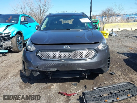 2018 Kia Niro EX with VIN KNDCC3LC6J5137430, listed as a IAAI auction lot 41804509 with 139,140 mi miles. Bid and sale history available at carsss.com. Image 11.