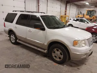 2005 Ford Expedition Eddie Bauer with VIN 1FMPU17525LA53438, listed as a IAAI auction lot 42009086 with 171,363 mi miles. Bid and sale history available at carsss.com. Image 1.