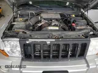 2008 Jeep Commander Sport with VIN 1J8HG48K48C108118, listed as a Copart auction lot 52482685 with 212,000 mi miles and Salvage Title. Bid and sale history available at carsss.com. Image 12.