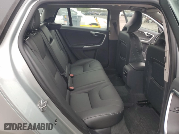 2018 Volvo V60 Dynamic with VIN YV140MEL7J2383656, listed as a Copart auction lot 81124364 with 28,743 mi miles and Salvage Title. Bid and sale history available at carsss.com. Image 10.