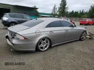 2006 Mercedes-Benz CLS 500 with VIN WDDDJ75X16A023034, listed as a Copart auction lot 61050305 with Not provided miles and Salvage title. Bid and sale history available at DreamBid. Image 3.