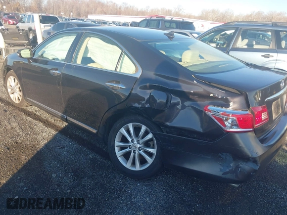 2011 Lexus ES with VIN JTHBK1EG2B2472155, listed as a IAAI auction lot 40962743 with 134,227 mi miles. Bid and sale history available at carsss.com. Image 3.