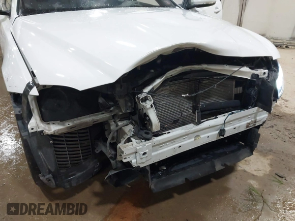 2019 Jaguar XF with VIN SAJBM4FV7KCY77286, listed as a IAAI auction lot 41273612 with 41,452 mi miles and . Bid and sale history available at DreamBid. Image 6.