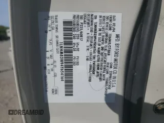 2004 Lincoln Town Car Ultimate z VIN 1LNHM83W94Y654164, wystawiony jako Copart lot #56313675 z przebiegiem 138 422 mil mil oraz Czysty tytuł • Clean title. Historia ofert i sprzedaży dostępna na DreamBid. Obrazek 12.