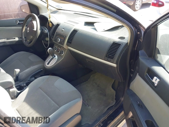 2011 Nissan Sentra SR with VIN 3N1AB6AP6BL706878, listed as a IAAI auction lot 40982931 with Not Provided miles and . Bid and sale history available at DreamBid. Image 5.