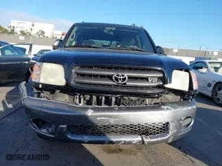2004 Toyota Sequoia SR5 with VIN 5TDZT34A74S237767, listed as a IAAI auction lot 41499624 with 144,574 mi miles. Bid and sale history available at carsss.com. Image 6.