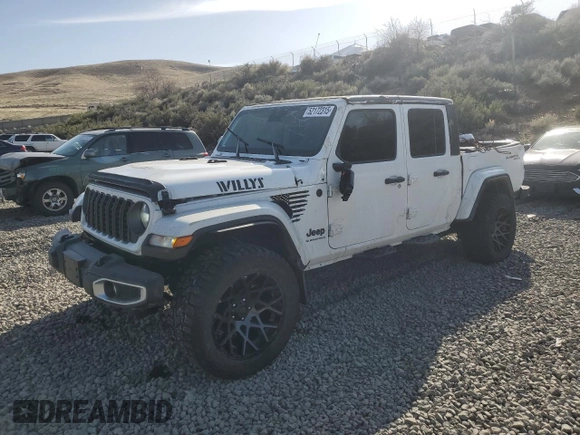 2024 Jeep Gladiator Sport с VIN 1C6JJTAG5RL113296, выставлен на аукционе Copart как лот 52172315 с пробегом 35 463 миль миль и Списание • Salvage title. История ставок и продаж доступна на DreamBid. Изображение 1.