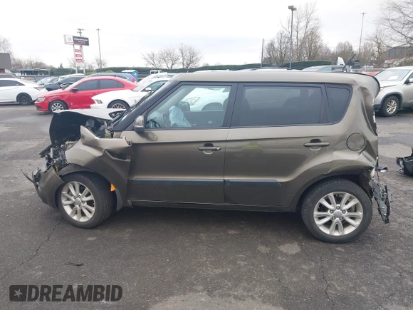 2013 Kia Soul ! with VIN KNDJT2A63D7537954, listed as a IAAI auction lot 41367467 with 91,580 mi miles. Bid and sale history available at carsss.com. Image 13.
