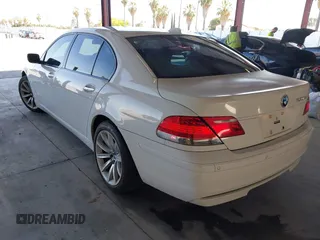 2007 BMW 7 Series 750Li z VIN WBAHN835X7DT74304, wystawiony jako IAAI lot #42594751 z przebiegiem 139 021 mil mil oraz . Historia ofert i sprzedaży dostępna na DreamBid. Obrazek 3.