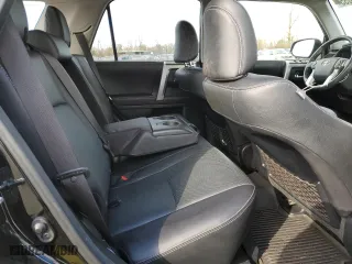 2024 Toyota 4Runner Limited with VIN JTEKU5JR8R6217678, listed as a Copart auction lot 44185055 with 17,225 mi miles and Salvage Title. Bid and sale history available at carsss.com. Image 10.