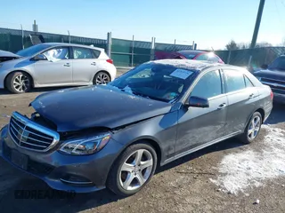 2016 Mercedes-Benz E 350 Luxury z VIN WDDHF8JB0GB284170, wystawiony jako IAAI lot #41269736 z przebiegiem 64 067 mil mil oraz . Historia ofert i sprzedaży dostępna na DreamBid. Obrazek 18.