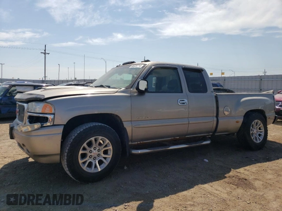 2003 GMC Sierra Denali z VIN 2GTFK69U831158334, wystawiony jako Copart lot #66320714 z przebiegiem Nie podano mil oraz Szkody całkowita. Historia ofert i sprzedaży dostępna na DreamBid. Obrazek 1.