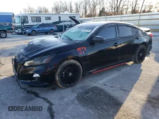 2019 Nissan Altima 2.5 SV with VIN 1N4BL4DV4KC123871, listed as a Copart auction lot 84295754 with 113,720 mi miles and Salvage Title. Bid and sale history available at carsss.com. Image 1.