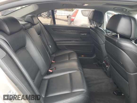 2013 BMW 7 Series 750Li xDrive with VIN WBAYF8C55DDE59031, listed as a Copart auction lot 52822935 with 152,284 mi miles and Clean Title. Bid and sale history available at carsss.com. Image 10.