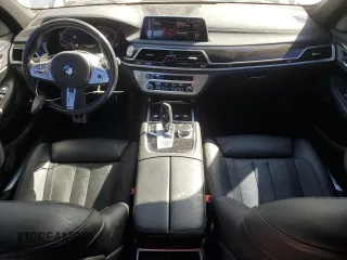 2020 BMW 7 Series 740i with VIN WBA7T2C01LGF96888, listed as a Copart auction lot 48492095 with 55,287 mi miles and Salvage Title. Bid and sale history available at carsss.com. Image 8.