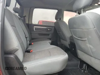 2017 Ram 1500 Big Horn z VIN 1C6RR7LGXHS518235, wystawiony jako Copart lot #57803035 z przebiegiem 104 886 mil mil oraz Szkoda całkowita • Salvage title. Historia ofert i sprzedaży dostępna na DreamBid. Obrazek 10.