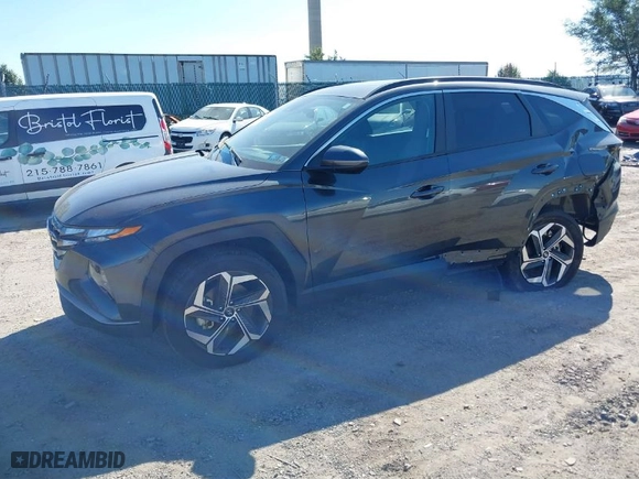 2023 Hyundai Tucson SEL with VIN 5NMJFCAE3PH252432, listed as a IAAI auction lot 40522530 with 8,152 mi miles. Bid and sale history available at carsss.com. Image 2.