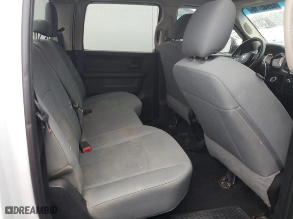 2018 Ram 2500 Tradesman with VIN 3C6UR5CJ2JG262048, listed as a Copart auction lot 44942415 with 184,788 mi miles and Clean Title. Bid and sale history available at carsss.com. Image 10.