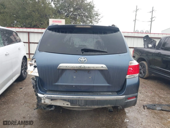 2011 Toyota Highlander with VIN 5TDZK3EH8BS028548, listed as a IAAI auction lot 41346300 with 198,043 mi miles. Bid and sale history available at carsss.com. Image 16.