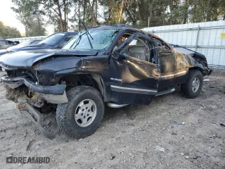 2002 Chevrolet Silverado 1500 LT with VIN 2GCEK19T121184696, listed as a Copart auction lot 86820594 with 0 mi miles and Non Repairable. Bid and sale history available at carsss.com. Image 1.