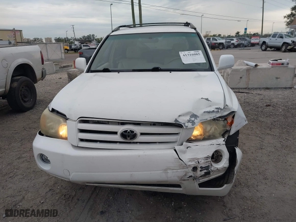 2006 Toyota Highlander with VIN JTEGP21A860101367, listed as a IAAI auction lot 41316085 with 172,426 mi miles. Bid and sale history available at carsss.com. Image 6.