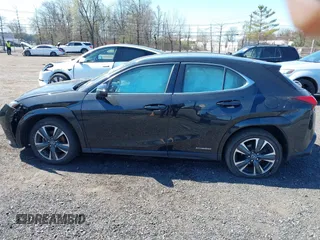 2022 Lexus UX 250h with VIN JTHP9JBH3N2054478, listed as a IAAI auction lot 42060342 with 38,954 mi miles and . Bid and sale history available at DreamBid. Image 14.