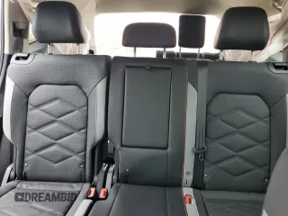 2024 Volkswagen Atlas Peak Edition SE with VIN 1V2CR2CA4RC575859, listed as a Copart auction lot 76310634 with 1,228 mi miles and Salvage title. Bid and sale history available at DreamBid. Image 10.