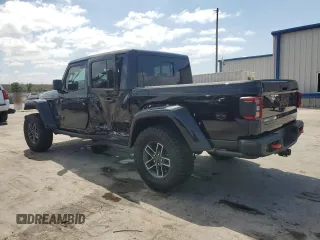2024 Jeep Gladiator Mojave X с VIN 1C6JJTEG4RL120069, выставлен на аукционе Copart как лот 53950405 с пробегом 4 107 миль миль и Списание • Salvage title. История ставок и продаж доступна на DreamBid. Изображение 2.