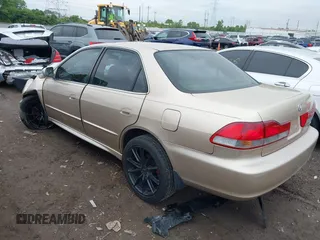 2001 Honda Accord EX с VIN 1HGCG16501A083282, выставлен на аукционе IAAI как лот 42362737 с пробегом Не указан миль и . История ставок и продаж доступна на DreamBid. Изображение 3.