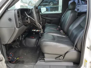 2006 Chevrolet Silverado 3500 DRW LT1 with VIN 1GCJK33D86F259615, listed as a Copart auction lot 52218565 with 64,497 mi miles and Salvage Title. Bid and sale history available at carsss.com. Image 7.