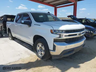 2019 Chevrolet Silverado 1500 LT with VIN 3GCPWCED8KG122694, listed as a IAAI auction lot 42061531 with 92,441 mi miles. Bid and sale history available at carsss.com. Image 1.
