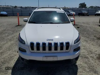 2014 Jeep Cherokee Latitude with VIN 1C4PJLCS1EW322189, listed as a Copart auction lot 55759735 with 150,329 mi miles and Clean Title. Bid and sale history available at carsss.com. Image 5.