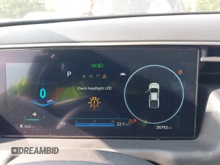 2024 Hyundai Santa Cruz SEL z VIN 5NTJCDAE9RH094846, wystawiony jako IAAI lot #42263491 z przebiegiem 35 792 mil mil oraz . Historia ofert i sprzedaży dostępna na DreamBid. Obrazek 7.