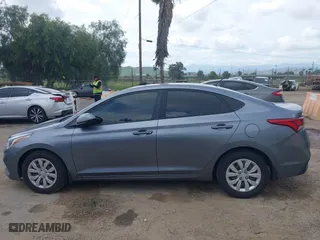 2020 Hyundai Accent SE with VIN 3KPC24A67LE117880, listed as a IAAI auction lot 41924657 with 98,056 mi miles. Bid and sale history available at carsss.com. Image 15.