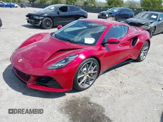2024 Lotus Emira First Edition z VIN SCCLEKAX6RHA24762, wystawiony jako IAAI lot #41706519 z przebiegiem 720 mil mil oraz . Historia ofert i sprzedaży dostępna na DreamBid. Obrazek 17.
