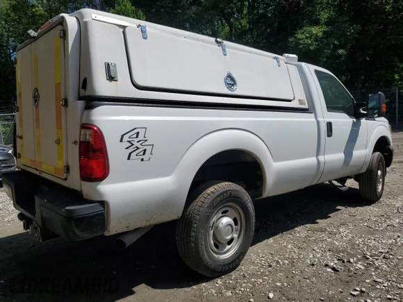 2013 Ford F-250 XL z VIN 1FTBF2B60DEA76430, wystawiony jako Copart lot #59548215 z przebiegiem 305 391 mil mil oraz Czysty tytuł • Clean title. Historia ofert i sprzedaży dostępna na DreamBid. Obrazek 3.
