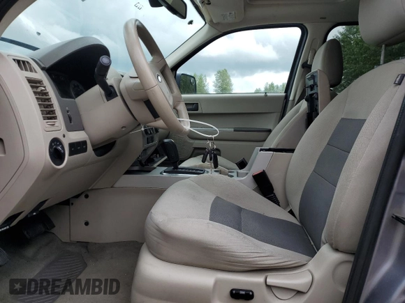 2008 Ford Escape XLT с VIN 1FMCU03198KB59102, выставлен на аукционе Copart как лот 57162355 с пробегом 171 937 миль миль и Чистый • Clean title. История ставок и продаж доступна на DreamBid. Изображение 7.